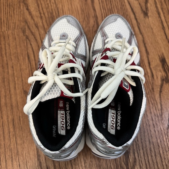 New Balance 1906R “Silver Metallic” - Women's 9/Men's 7 - Picture 9 of 12